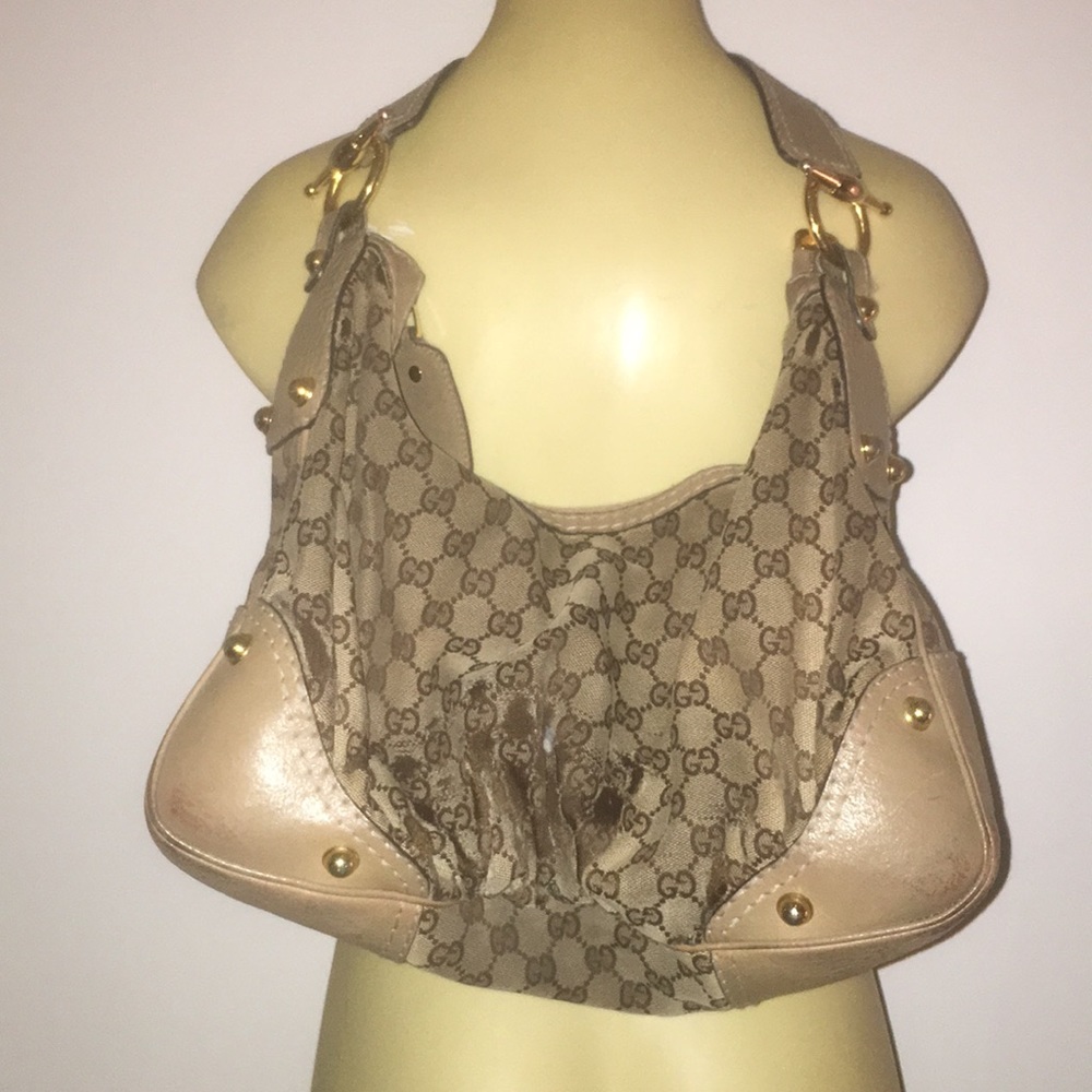 Gucci purse ( help me out Posher's!)